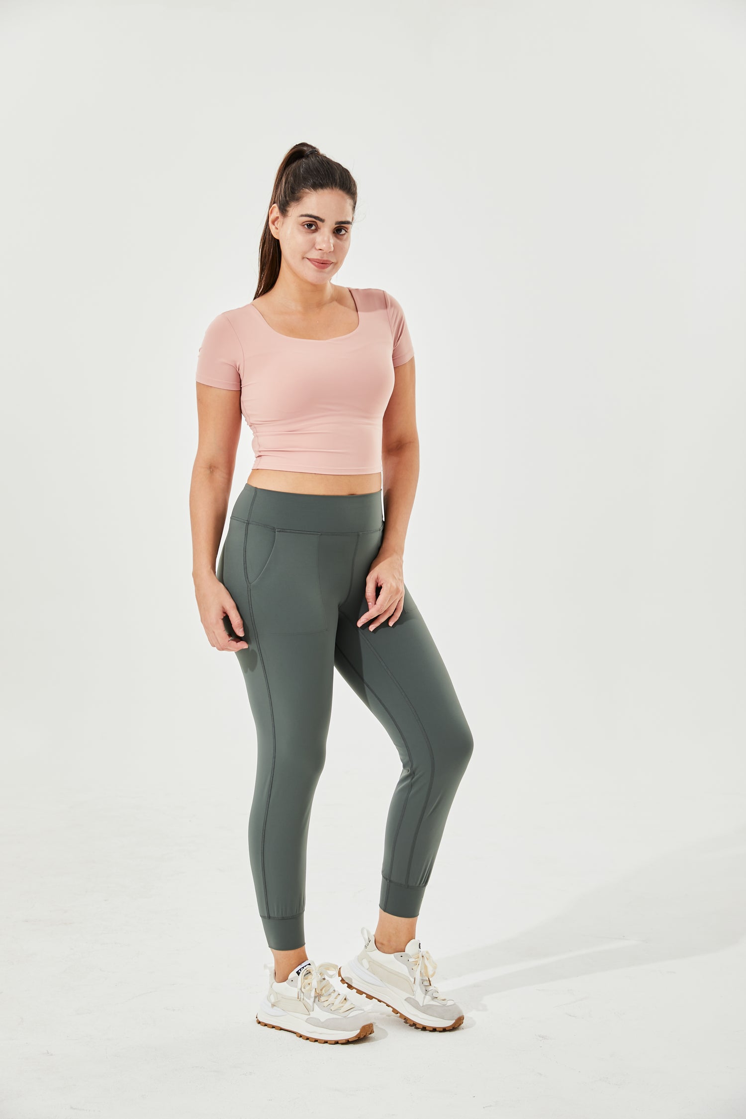 travel joggers for women