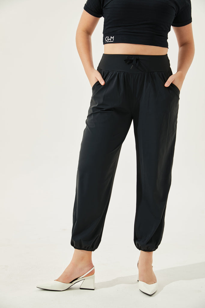 travel joggers for women, workout joggers, singapore, australia