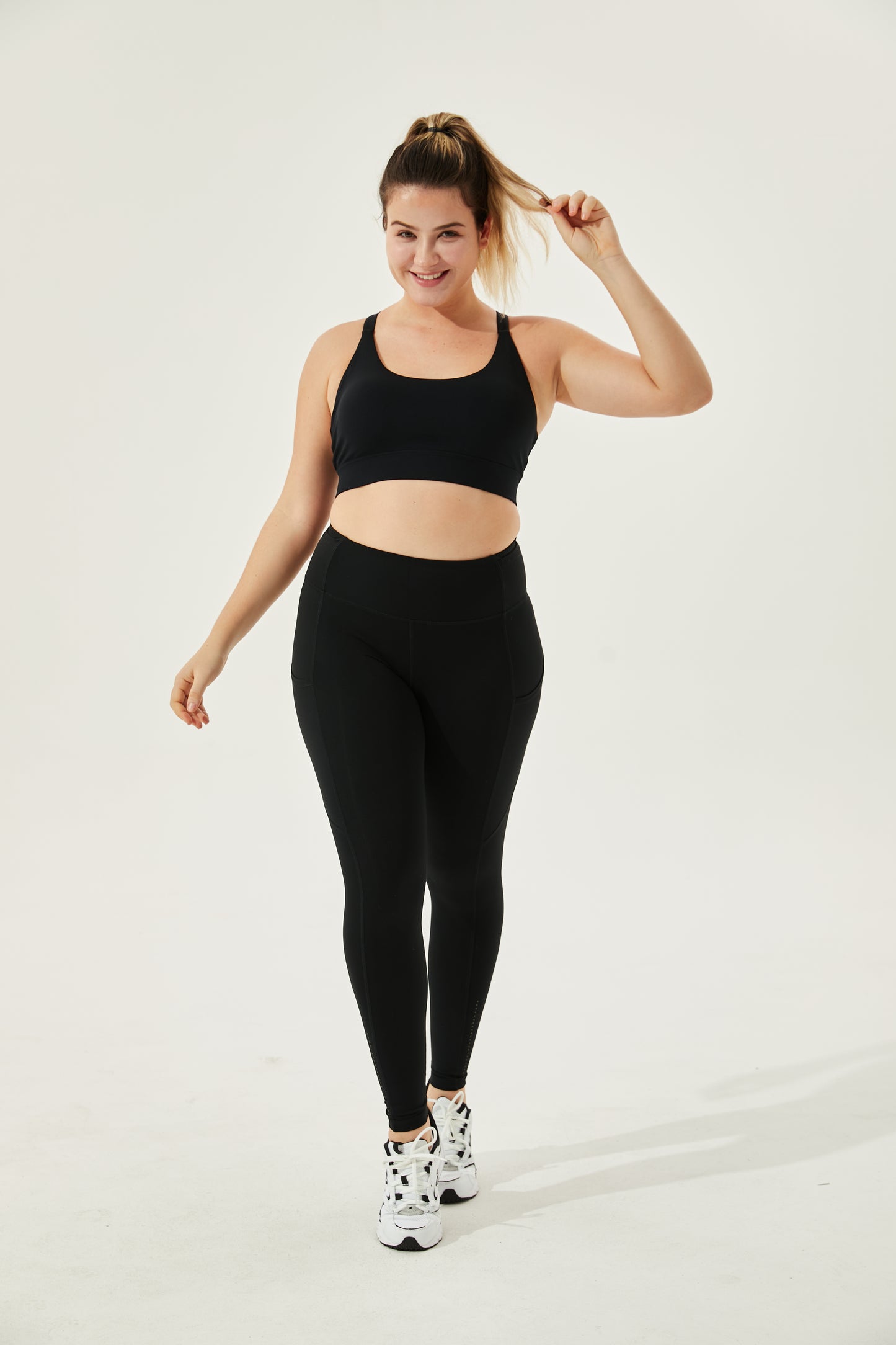 High-Waist Buttery Soft Camel-Toe Proof Snazzy High Intensity Leggings With 5 Pockets