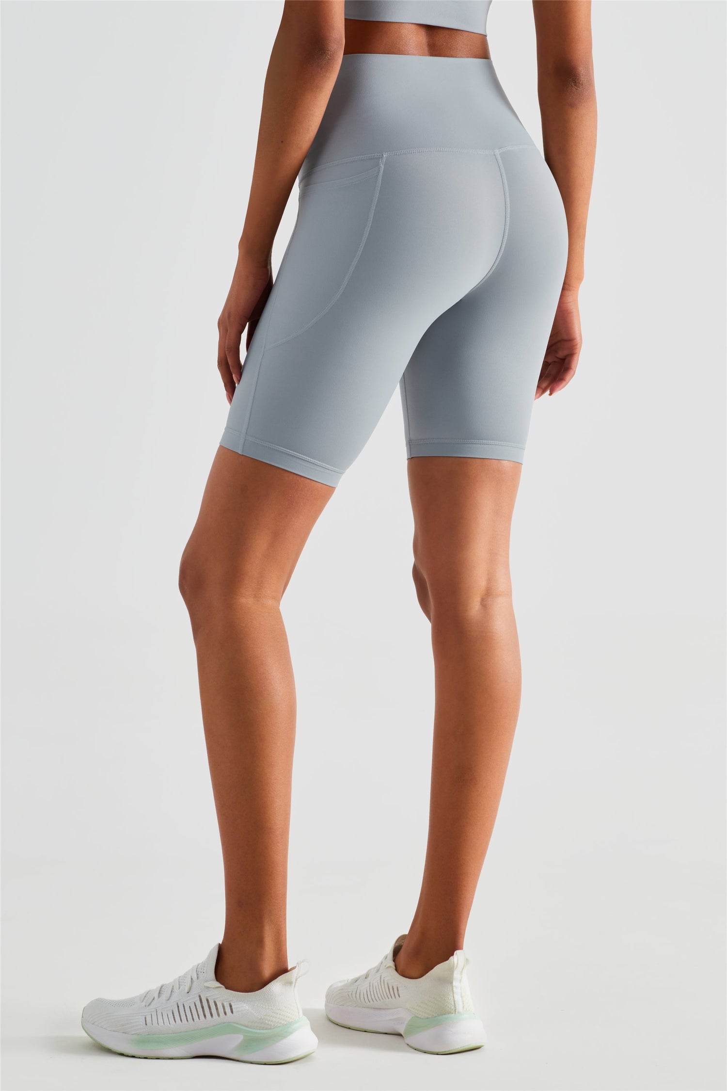 Buttery Soft Stride Biker Shorts With Pockets 8"