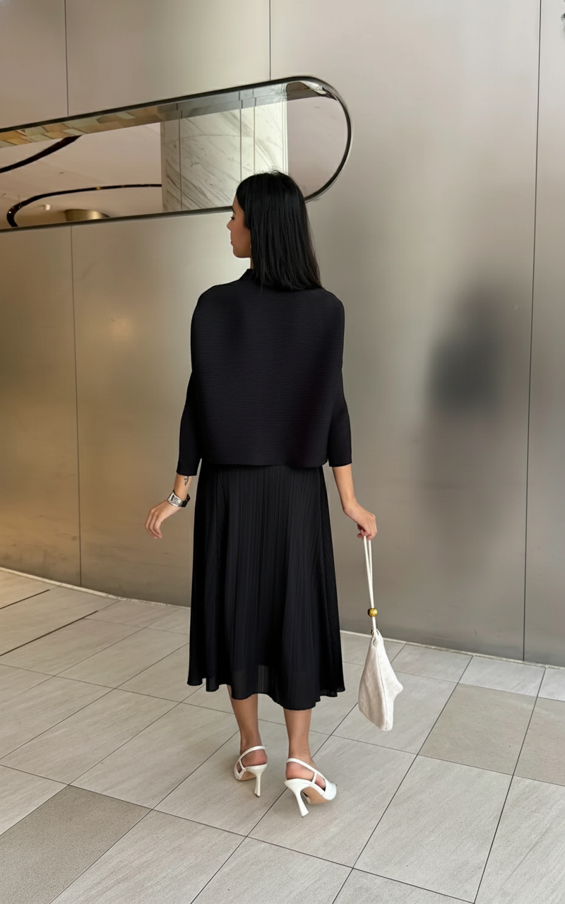 Cooling & Wrinkle-Free Whisper Skirt With Elastic Waistband