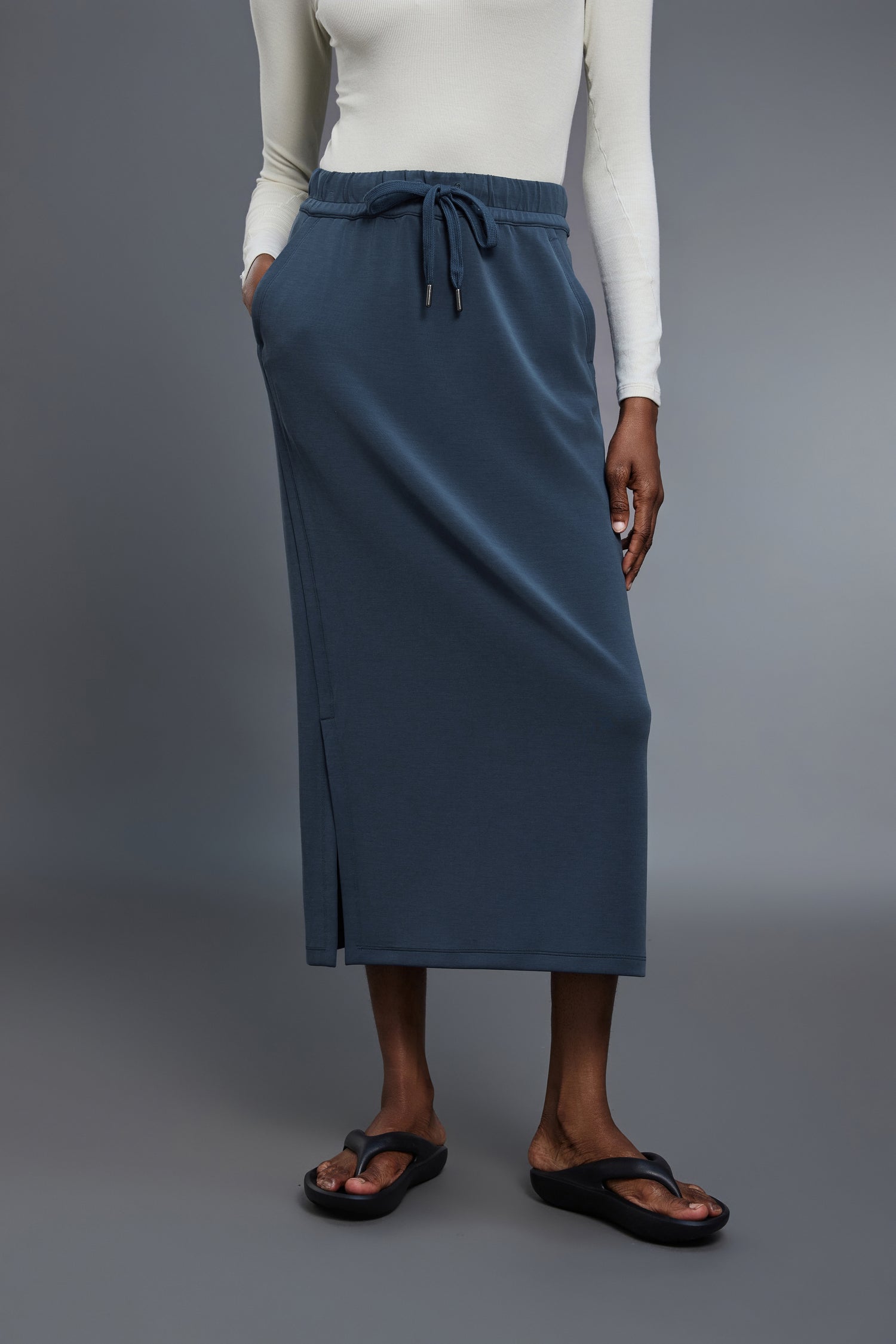 Cooling, Wrinkle-Free & Buttery Soft Posh Skirt With Pockets