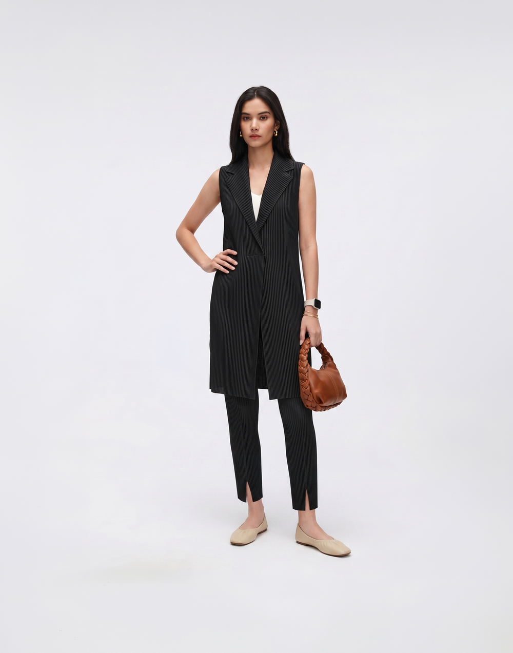 Wrinkle-Free, Cooling, Breathable Pleated Longline Celeste Vest With Pockets