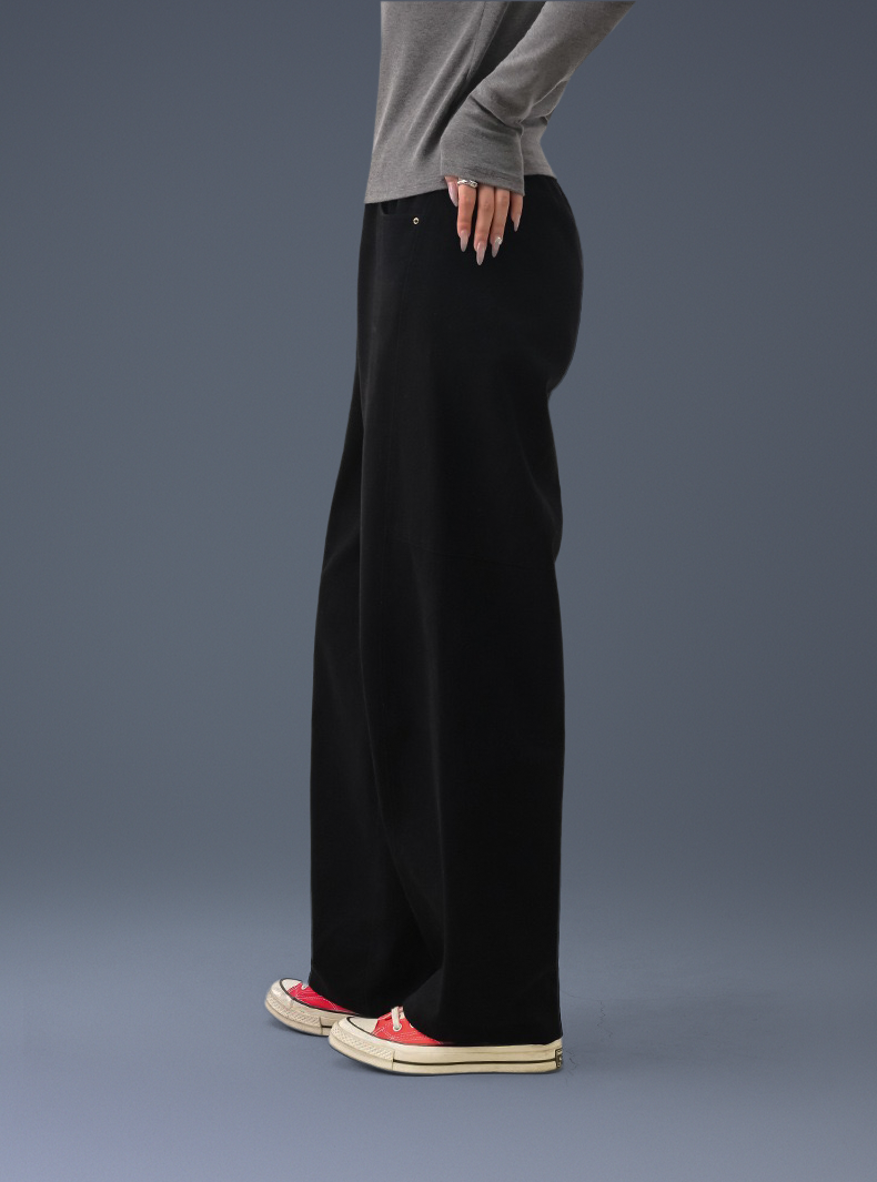 Buttery Soft Halo Jeans With Elastic Waistband & Deep Pockets