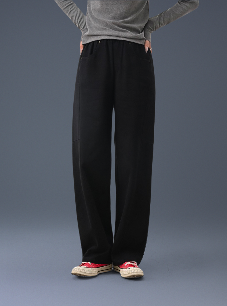 Buttery Soft Halo Jeans With Elastic Waistband & Deep Pockets