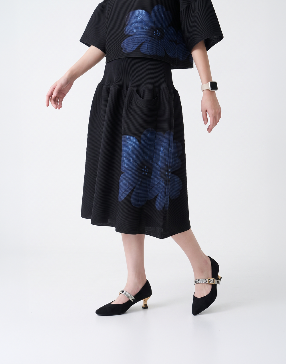 Wrinkle-Free, Cooling & Breathable Free Size With Tummy Tucking Peony Shorts With Pockets