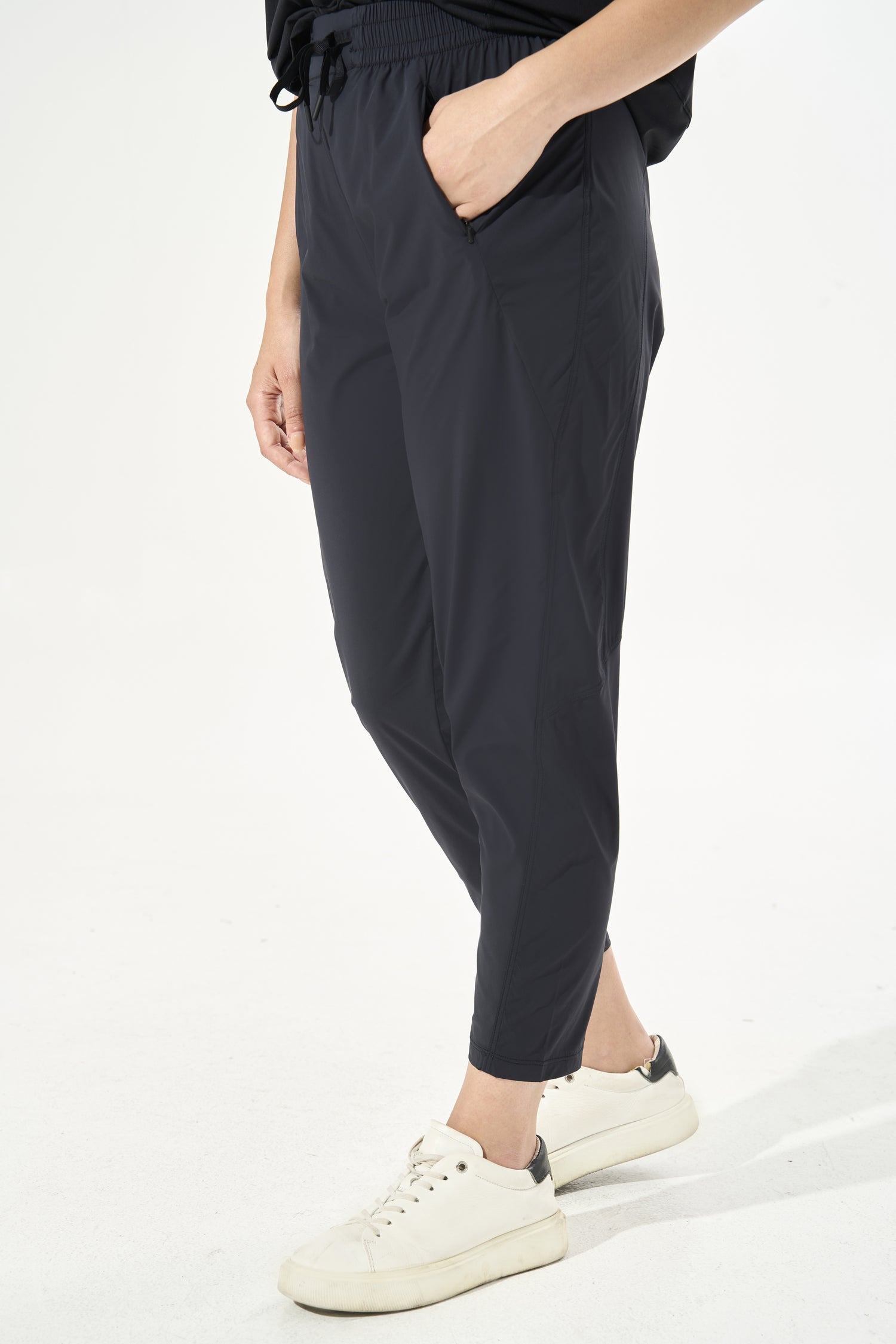 Cooling & Silky Summer Pants With Zipped Pockets