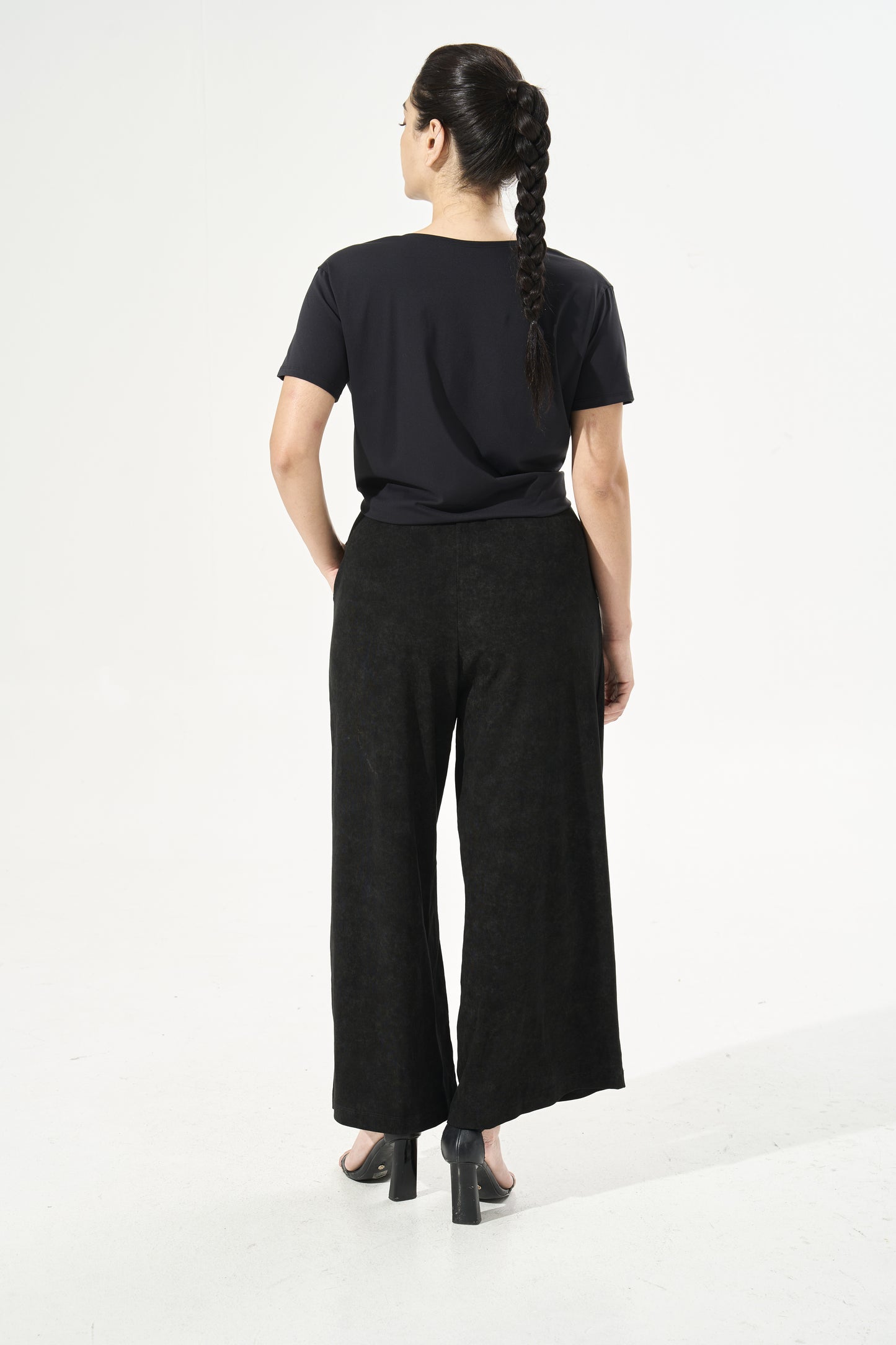 Cooling, Breathable & Stretchable Luxurious Trouser With Pockets