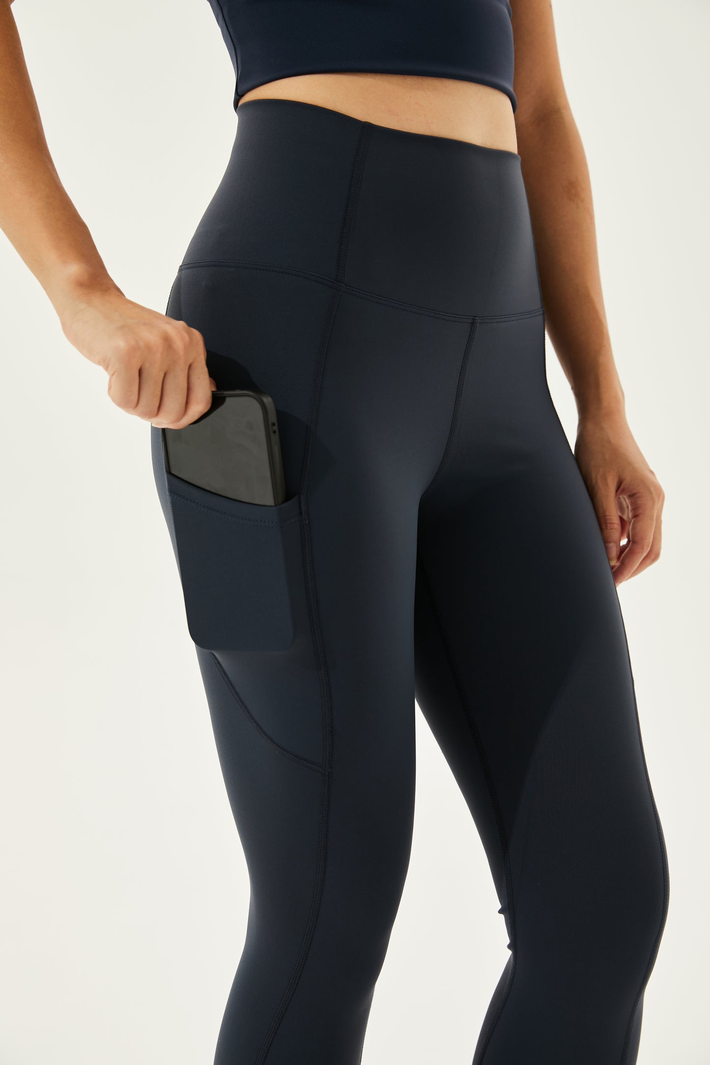 Buy 1, Get 1 Free - High-Waist 7/8 Buttery Soft & Cooling Camel-Toe Proof Courage Leggings With 3 Pockets