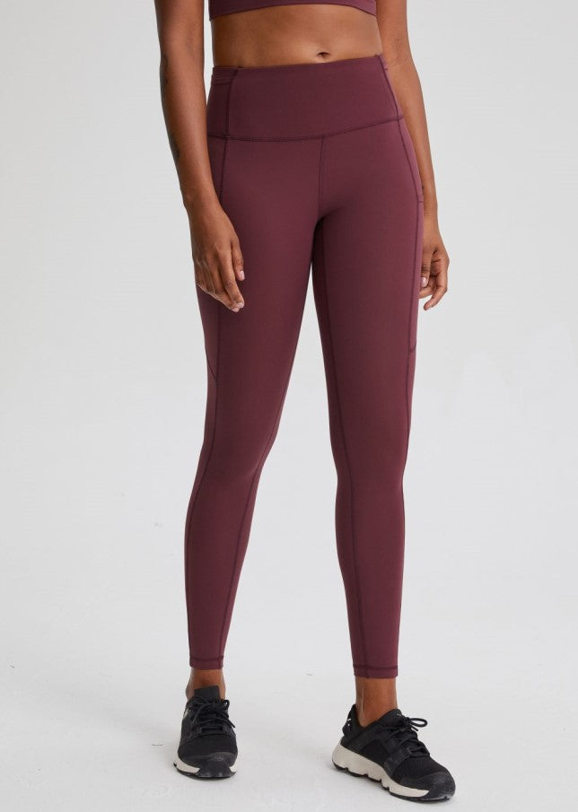 Tangs Display - High-Waist Buttery Soft Camel-Toe Proof Snazzy High Intensity Leggings With 5 Pockets