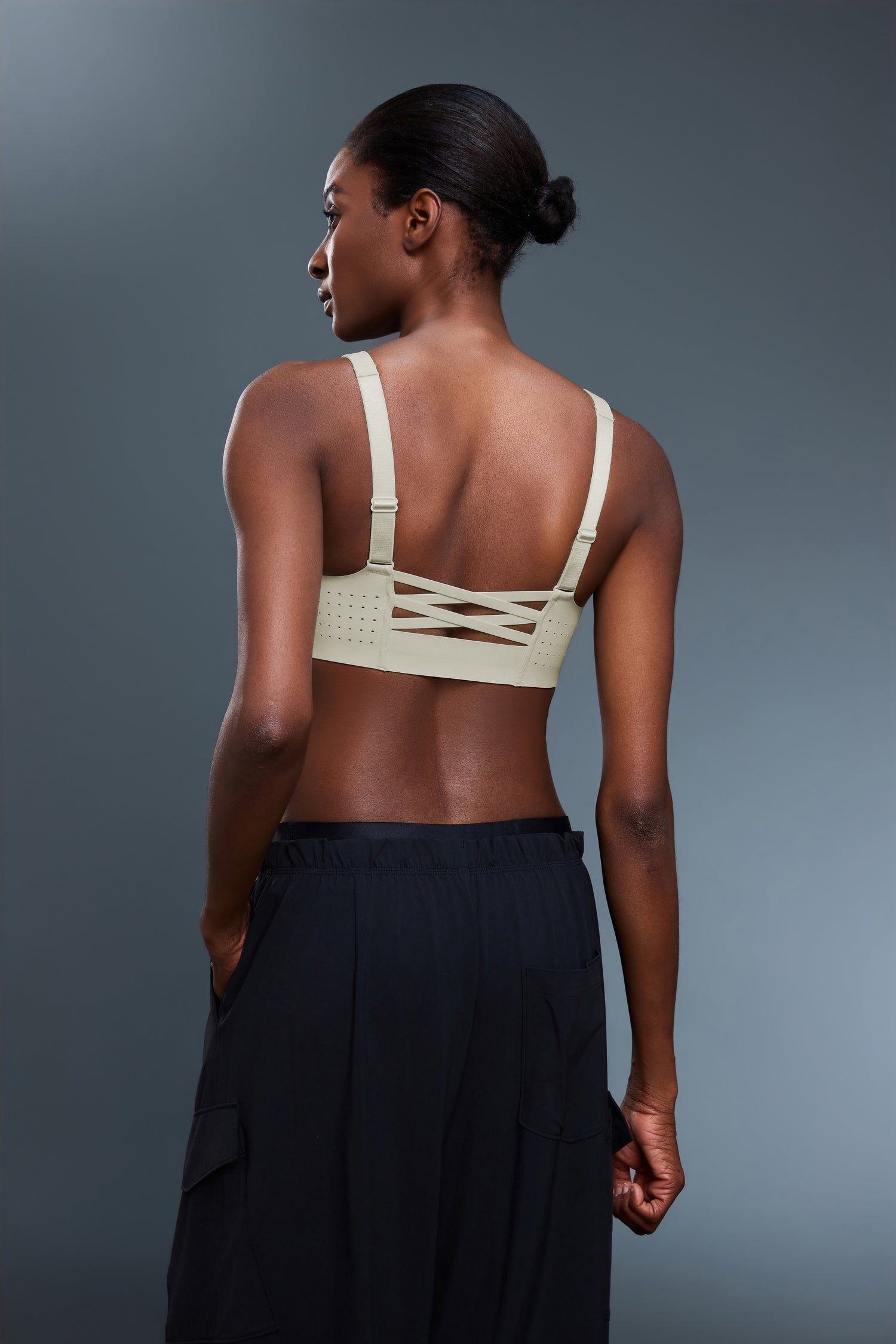 Buy 1, Get 1 Free - High Impact Seamless Rebel Sports Bra With Adjustable Straps, Moulded Cups & Front Zip