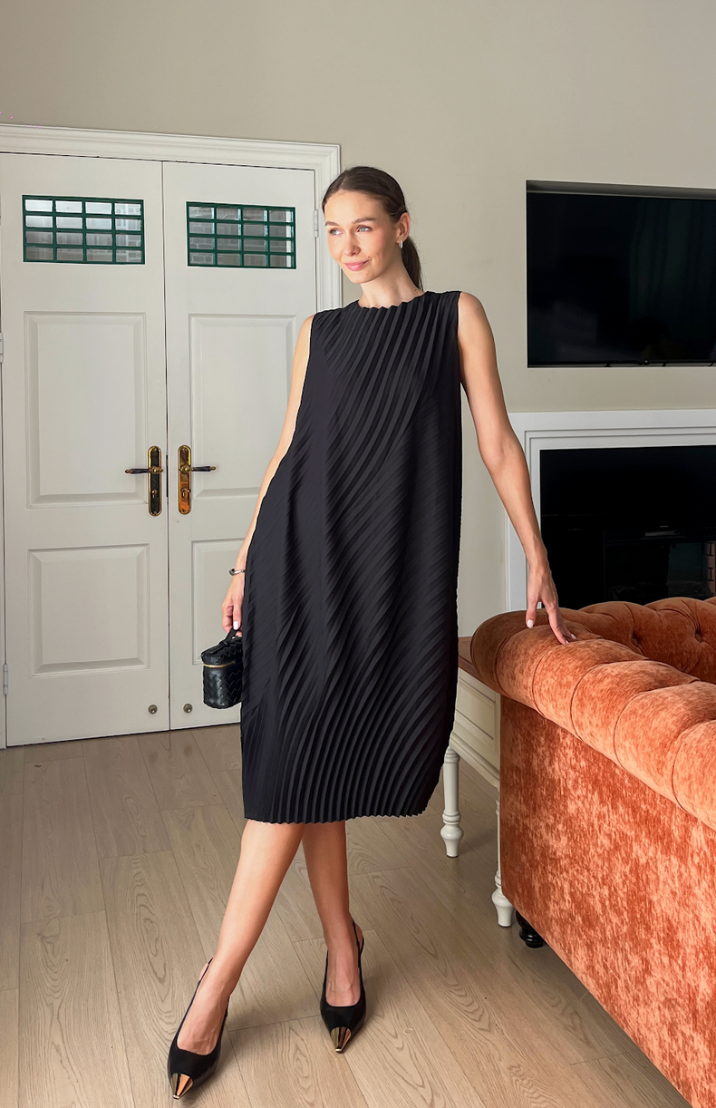 Cooling, Breathable Wrinkle-Free Swirl Dress