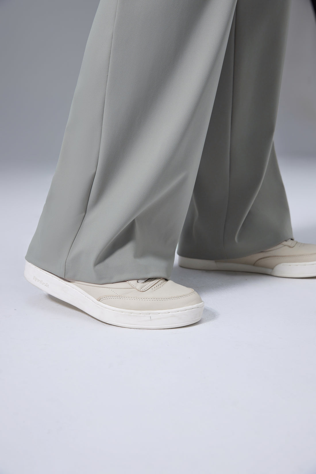 Wrinkle-Free, Breathable & Stretchable Dominance Trousers With Pockets