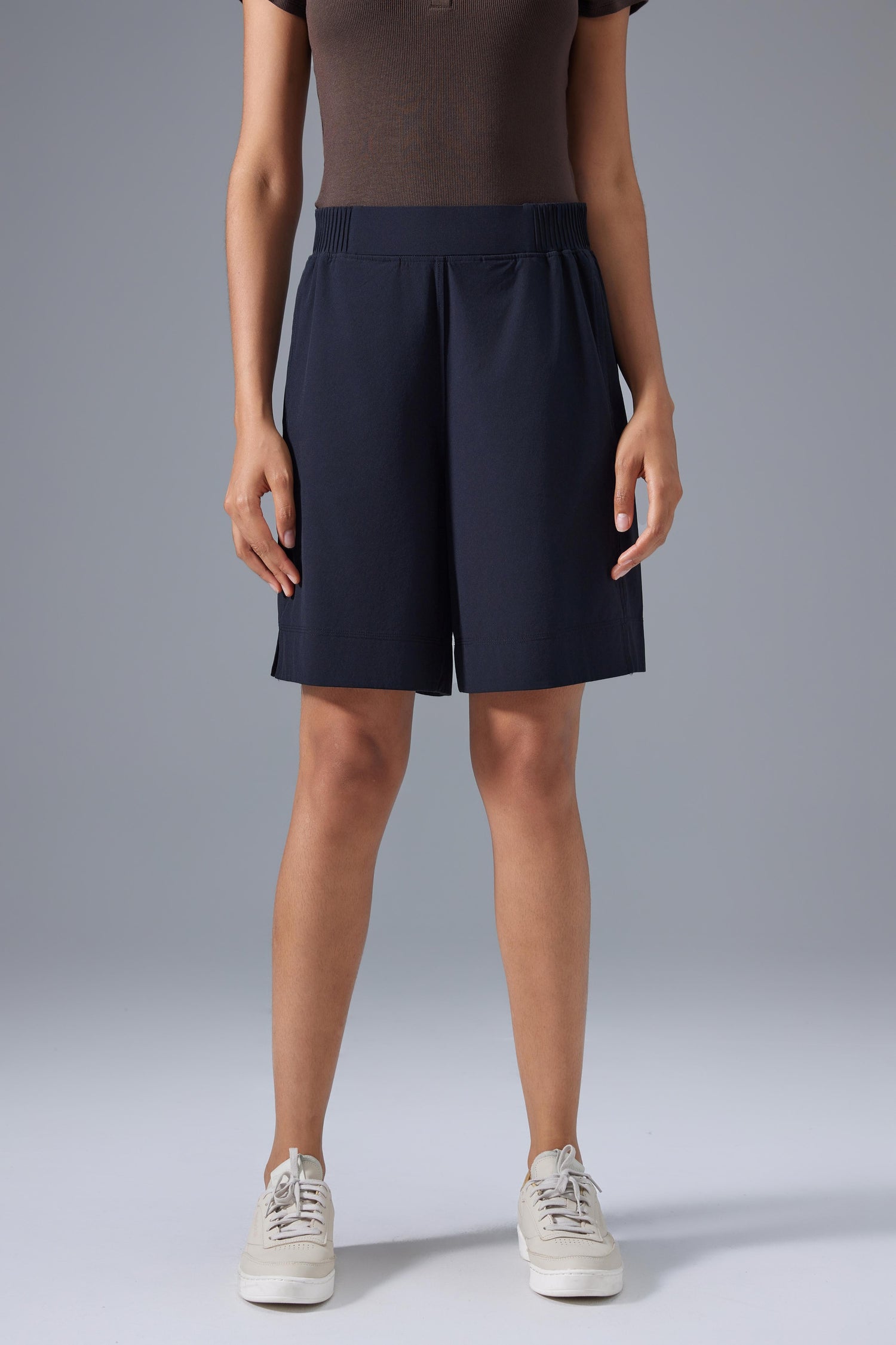 Cooling & Stretchable Wind Shorts With Pockets