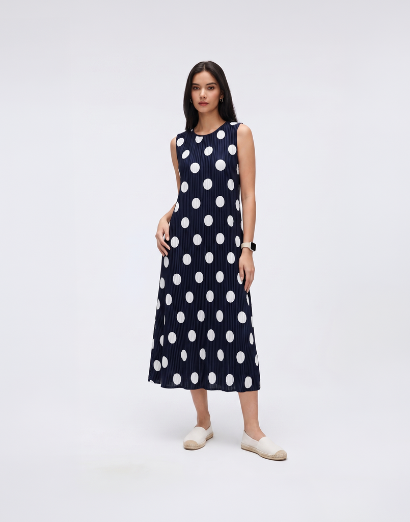Wrinkle-Free, Cooling, Breathable & Free Size Jollie Polkadot Dress