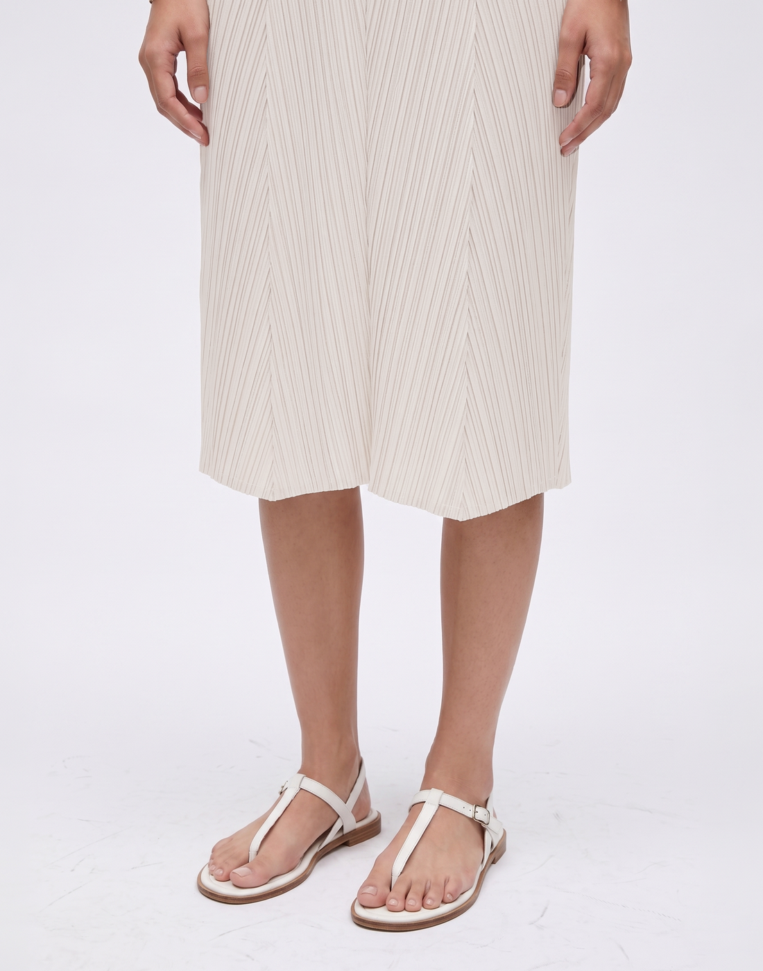 Cooling, Wrinkle-Free & Free Size Solace Pleated Dress