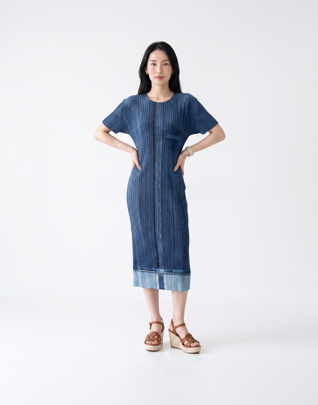 Wrinkle-Free, Cooling & Breathable Monaco Free Size Pleated Denim Dress With Sleeves