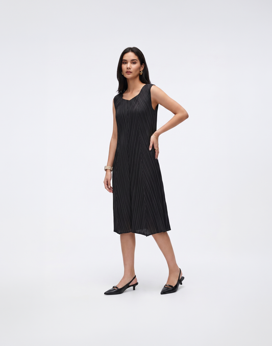 Cooling, Wrinkle-Free & Free Size Solace Pleated Dress