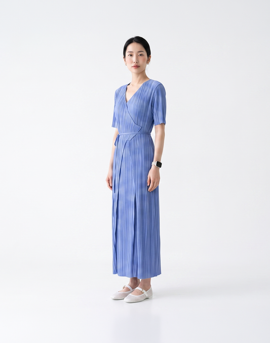 Wrinkle-Free, Cooling & Breathable Envy Pleated Dress