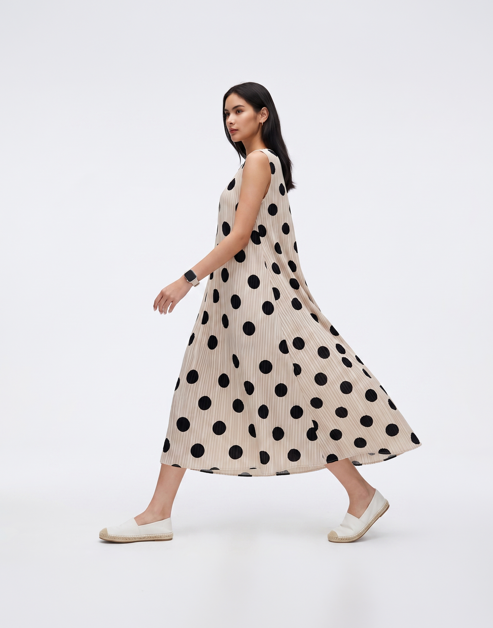 Wrinkle-Free, Cooling, Breathable & Free Size Jollie Polkadot Dress