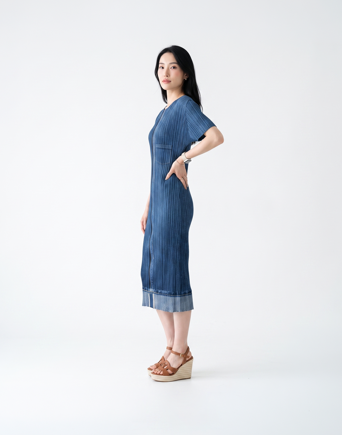 Wrinkle-Free, Cooling & Breathable Monaco Free Size Pleated Denim Dress With Sleeves