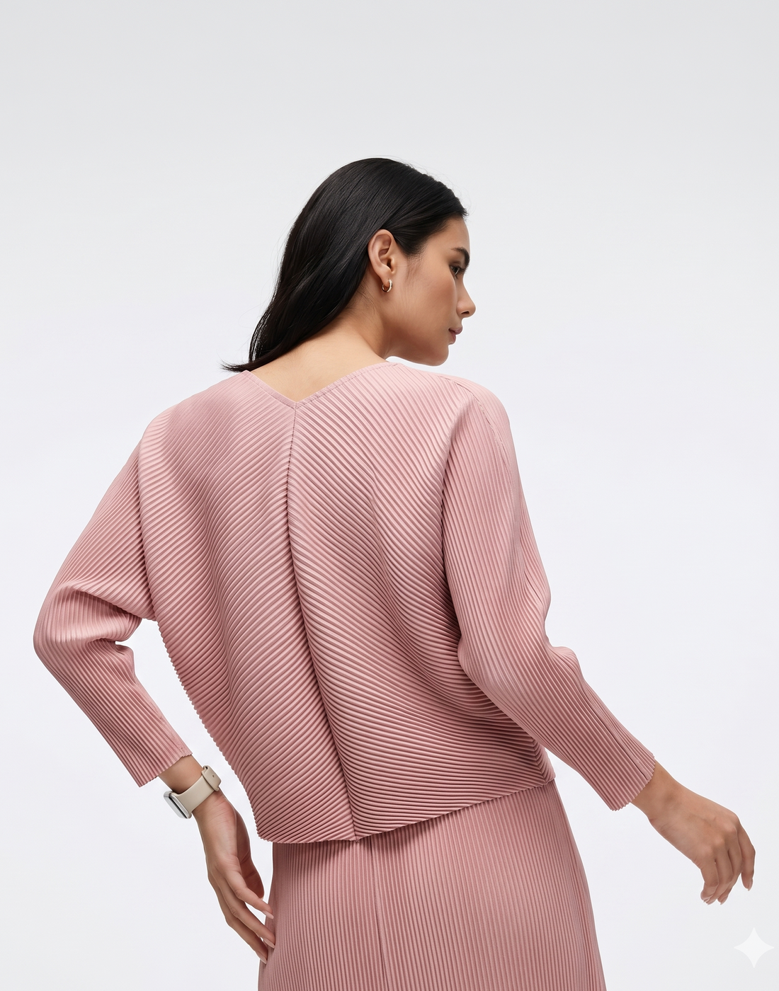 Wrinkle-Free, Cooling & Breathable Glide Jacket