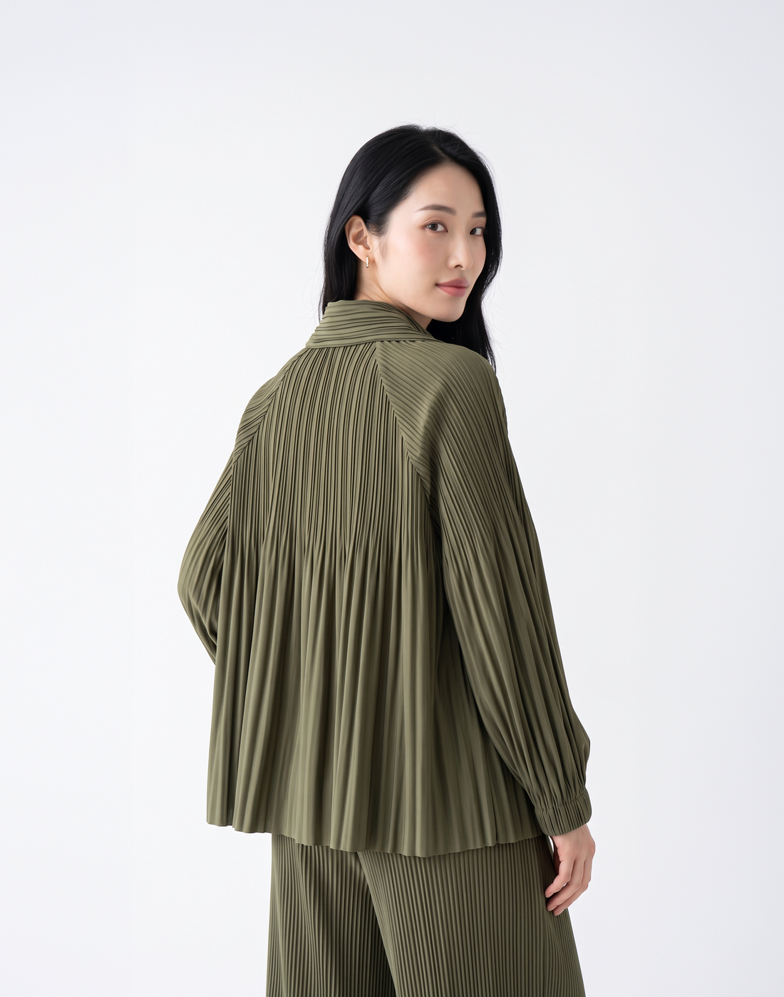 Wrinkle-Free, Cooling & Breathable Free Size Pleated Amara Jacket