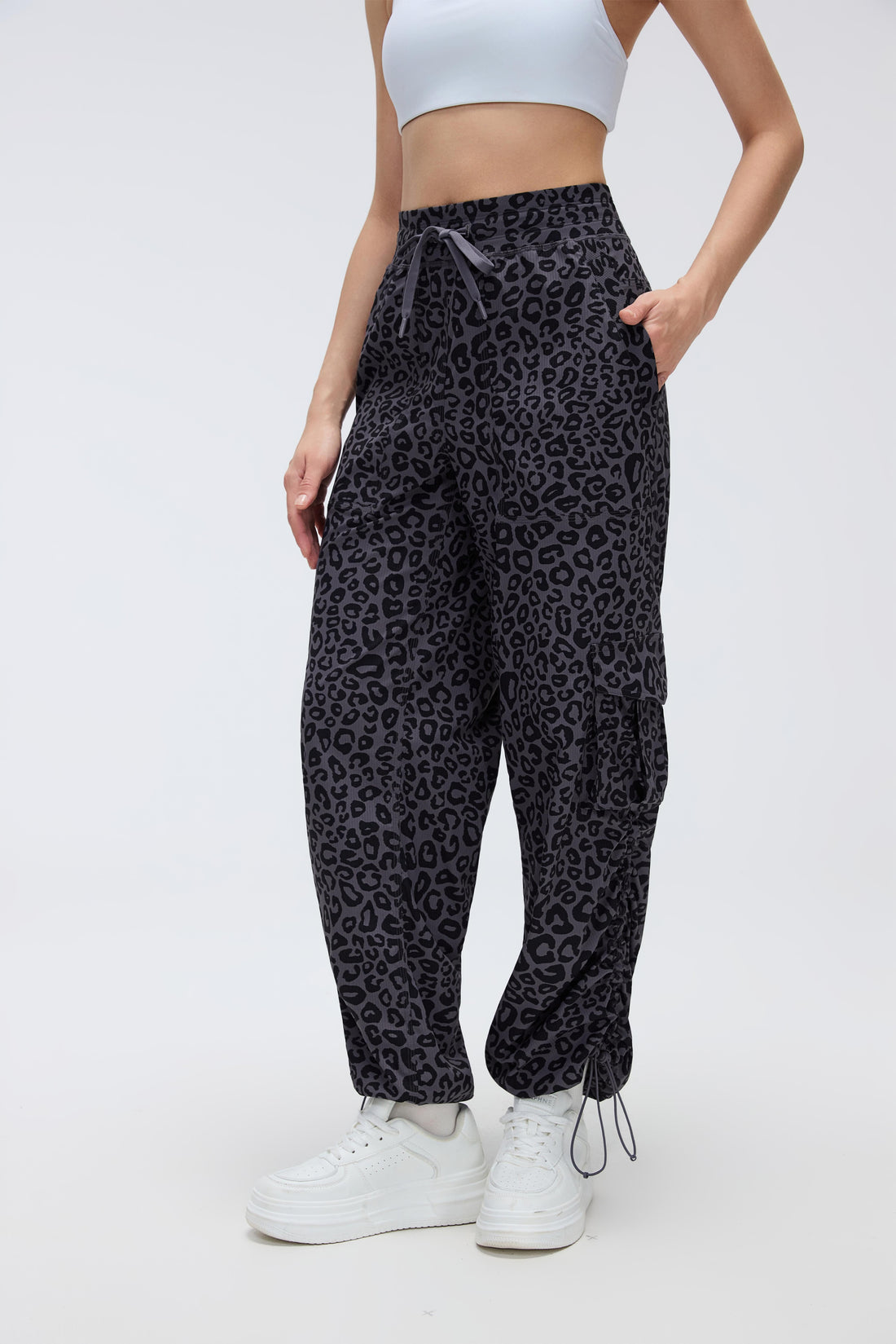 Stretchable Utility Travel Joggers With 6 Pockets