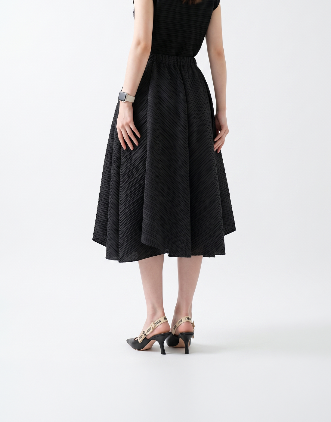 Wrinkle-Free, Cooling & Breathable With Stretchy Waistband Aspire Pleated Pants