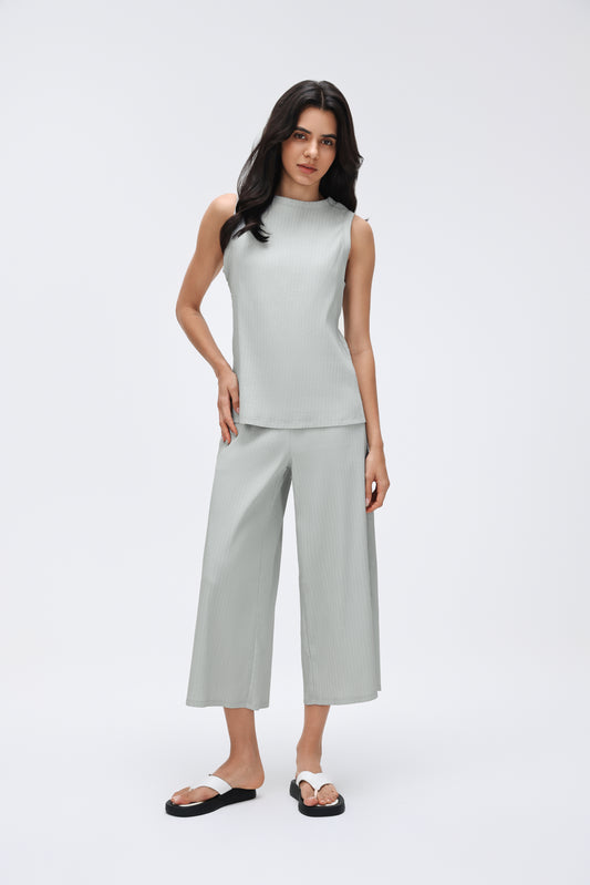 Wrinkle-Free, Stretchy & Breathable Flow Pants With Stretchy Waistband & Pockets - For Petites