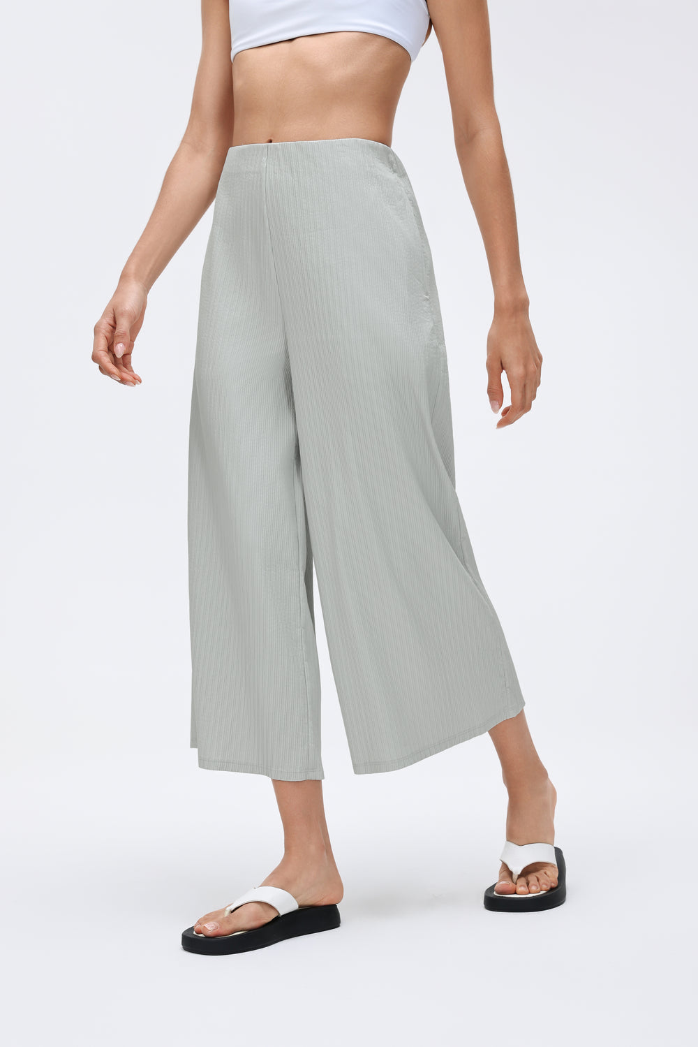 Wrinkle-Free, Stretchy & Breathable Flow Pants With Stretchy Waistband & Pockets - For Petites