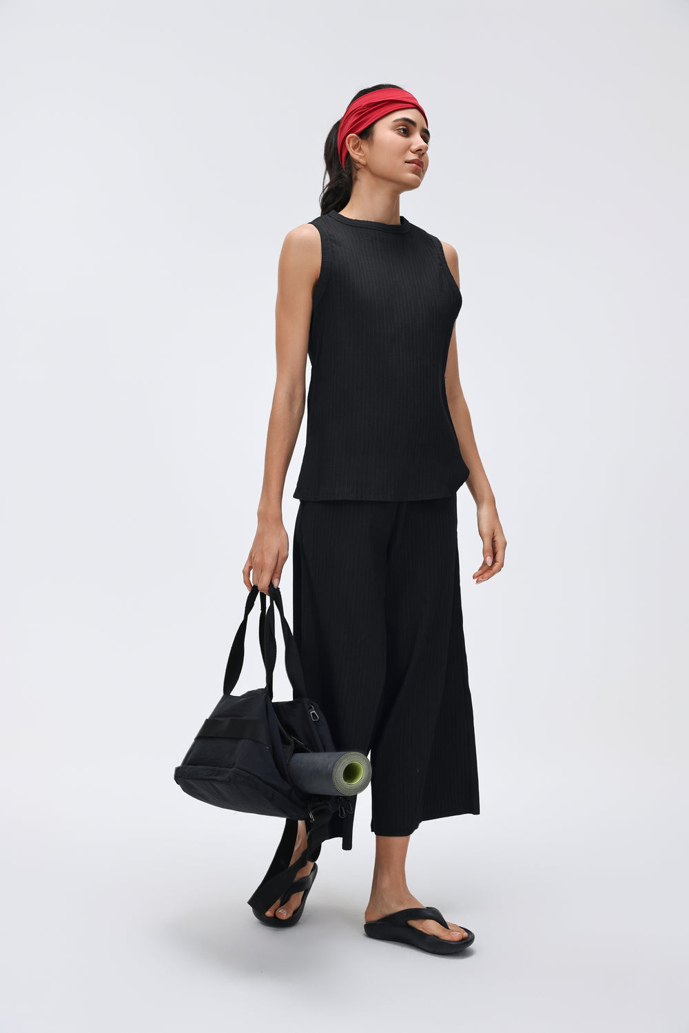 Wrinkle-Free, Stretchy & Breathable Flow Pants With Stretchy Waistband & Pockets - For Petites