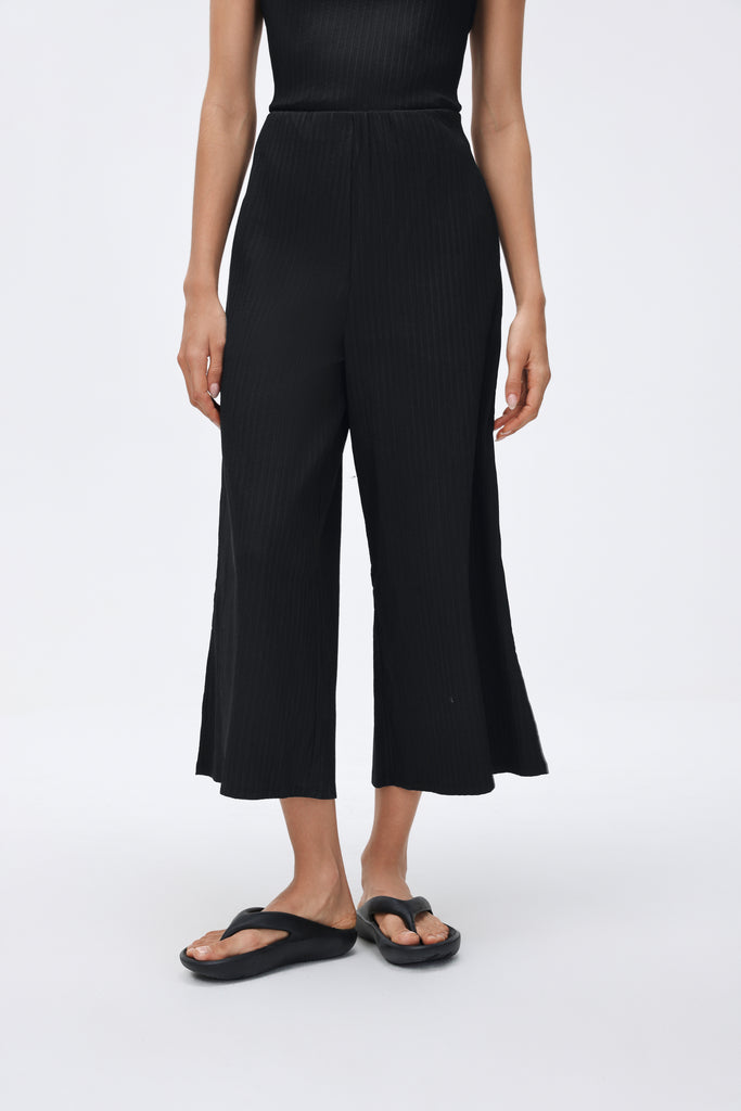 Wrinkle-Free, Stretchy & Breathable Flow Pants With Stretchy Waistband & Pockets - For Petites