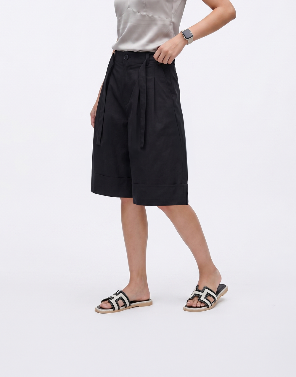 Cooling, Breathable Destination Bermudas With Pockets