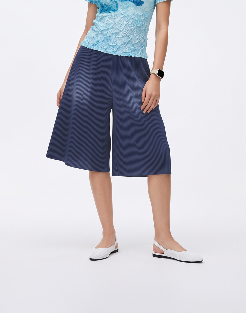 Cooling, Breathable & Free Size Wave Pleated Denim Shorts With Pockets