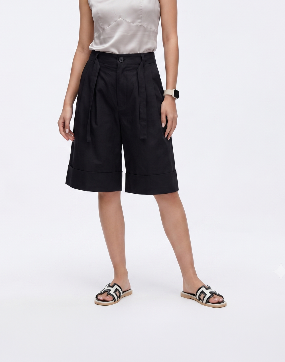 Cooling, Breathable Destination Bermudas With Pockets