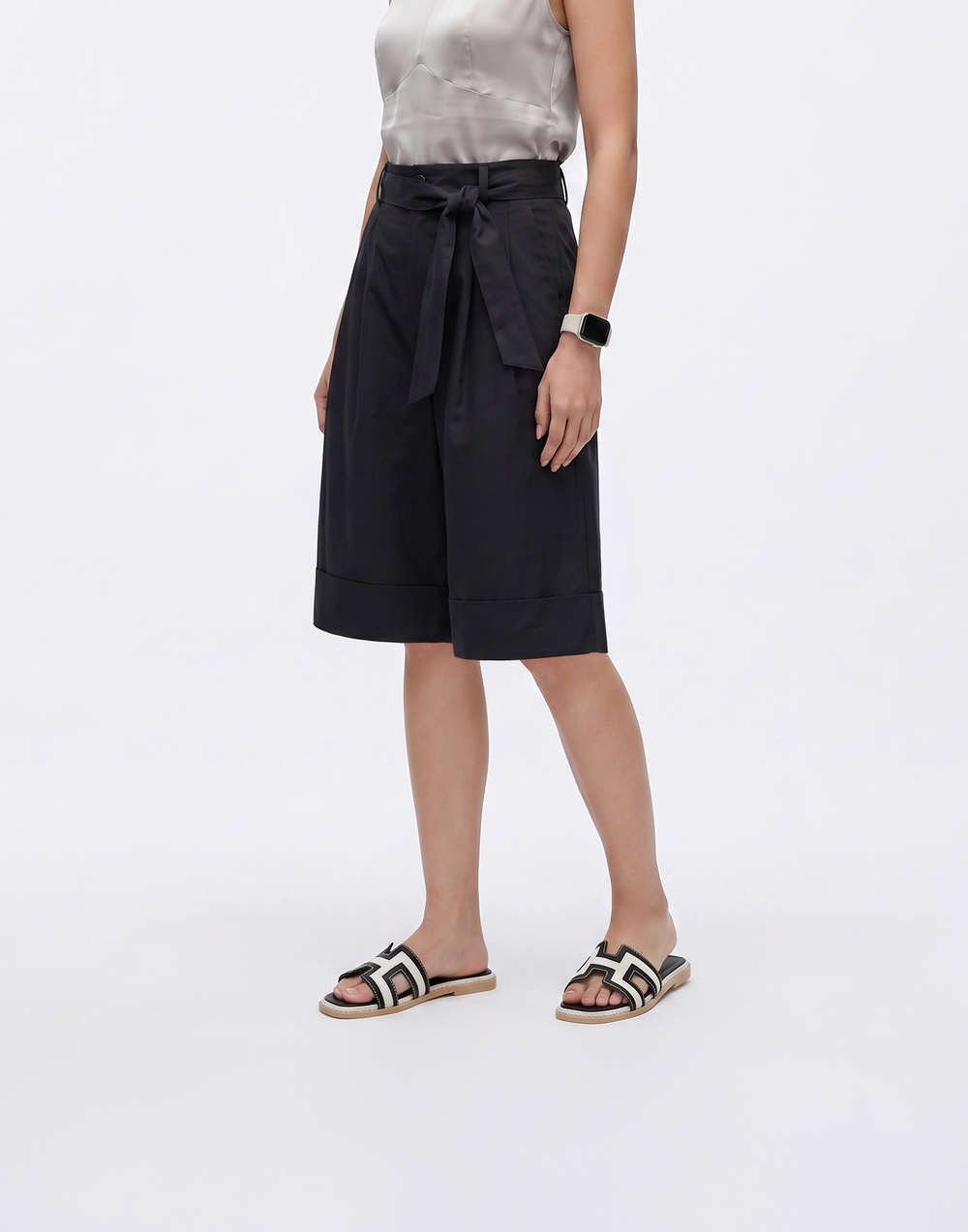 Cooling, Breathable Destination Bermudas With Pockets
