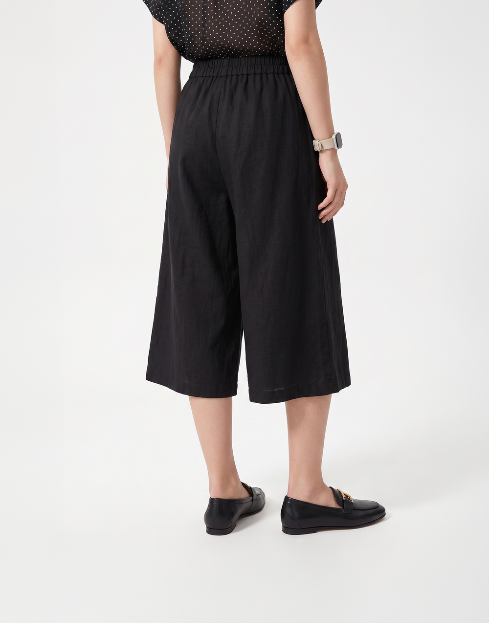 Wrinkle-Free, Cooling & Breatahble Elite Bermudas With Stretchy Waistband