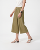 Wrinkle-Free, Cooling & Breatahble Elite Bermudas With Stretchy Waistband