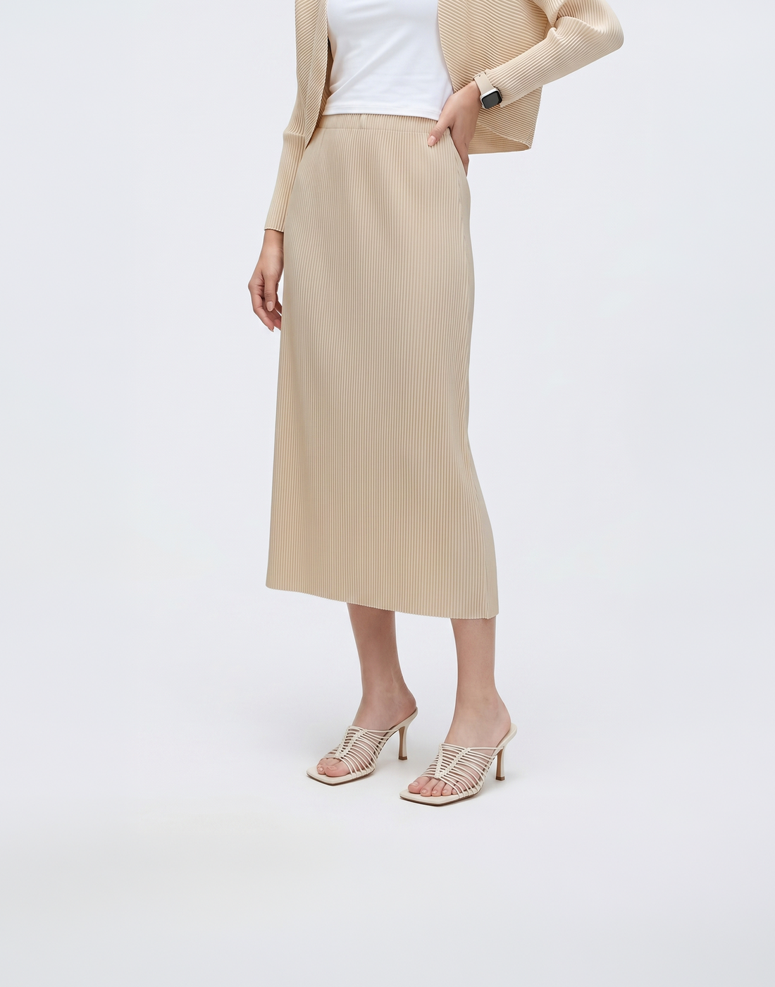 Wrinkle-Free, Cooling & Breathable With Stretchable Waistband Glide Skirt