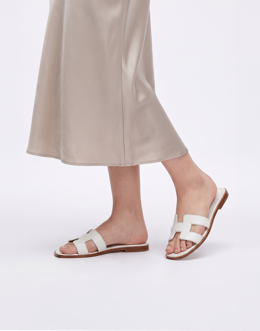 Cooling, Breathable & Crease-Free Lumi Silk Skirt With Zip
