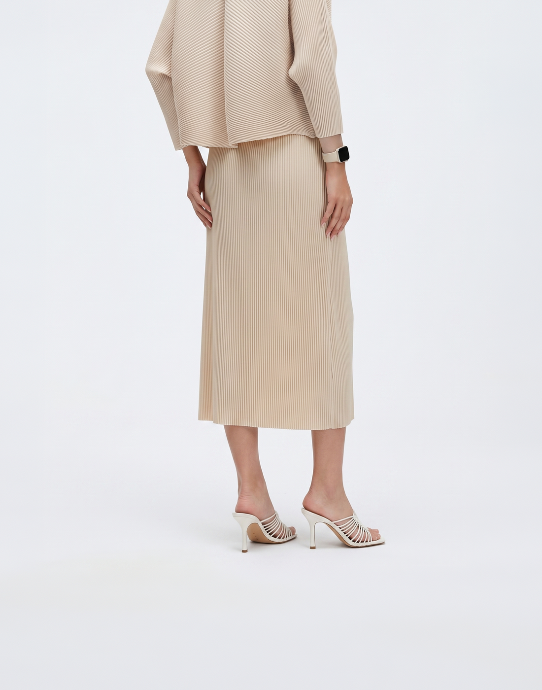 Wrinkle-Free, Cooling & Breathable With Stretchable Waistband Glide Skirt