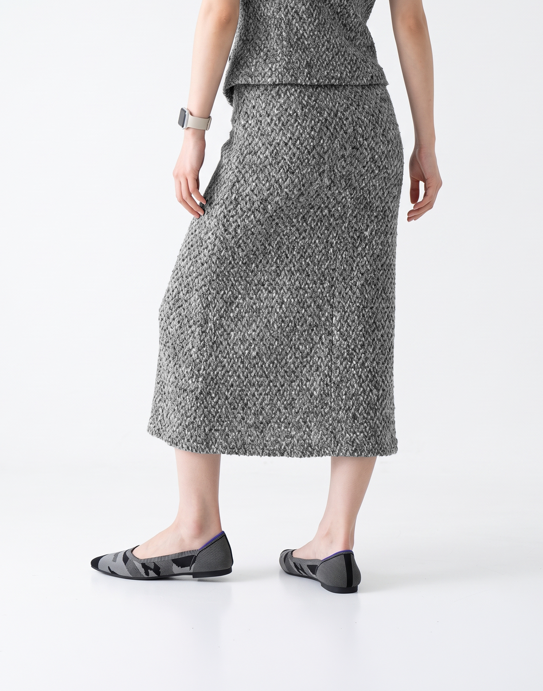 Wrinkle-Free, Cooling & Breathable Free Size Valencia Skirt With Stretchy Waistband