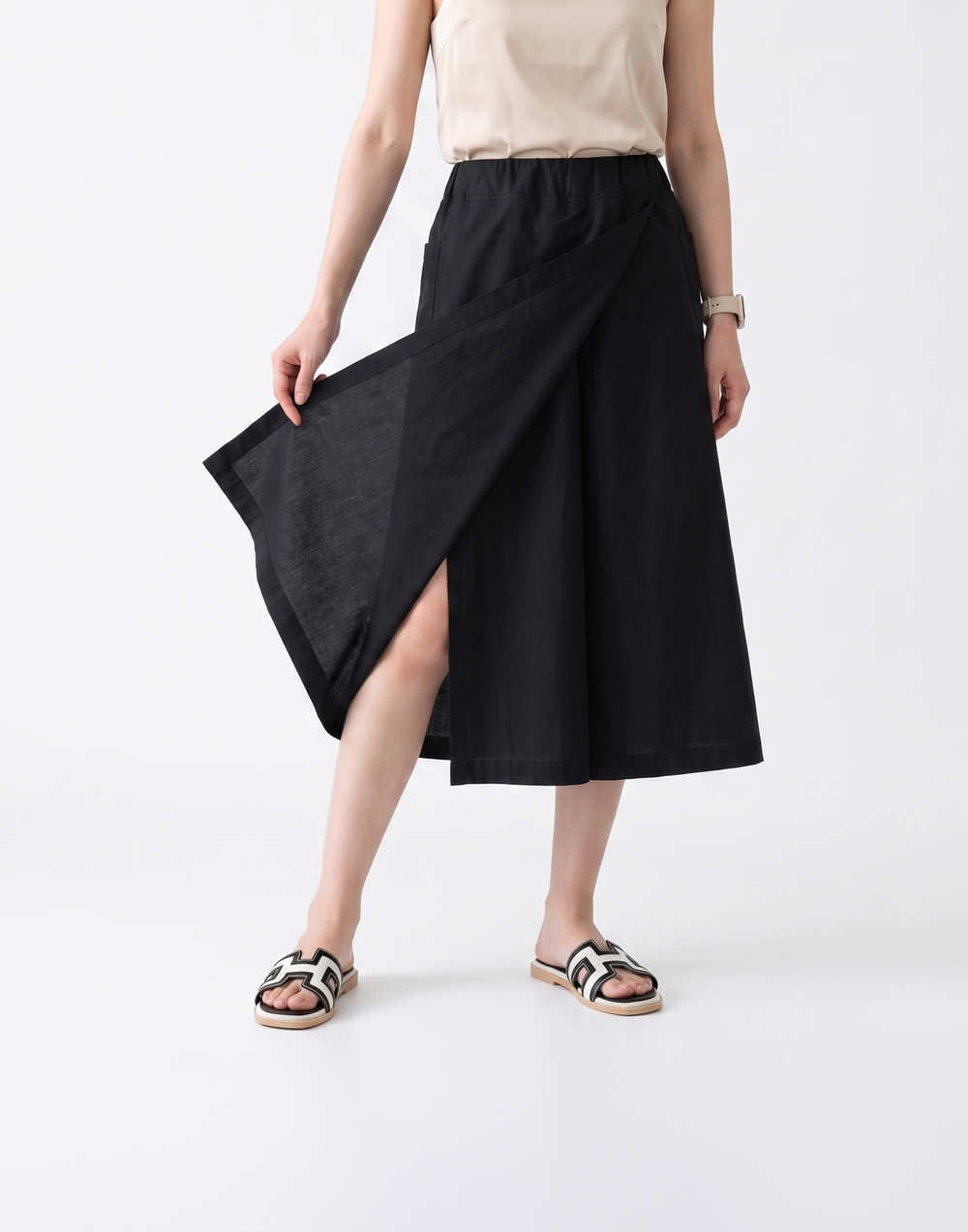 Cooling, Breathable & Stretchy Nomad Skirt With 2 Front Pockets & Elastic Waistband