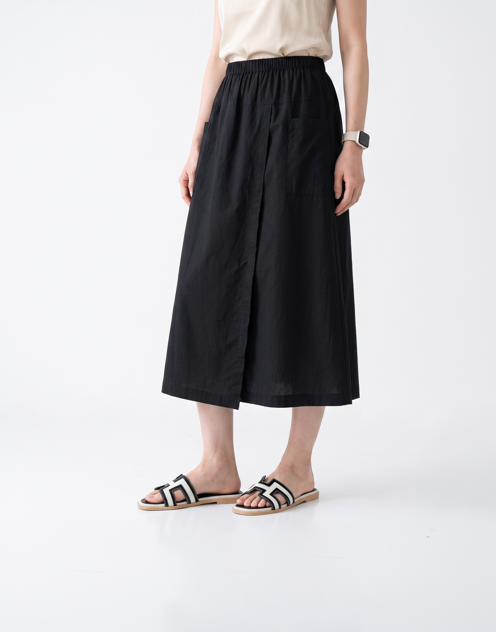 Cooling, Breathable & Stretchy Nomad Skirt With 2 Front Pockets & Elastic Waistband