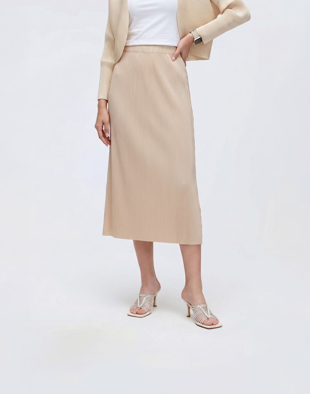 Wrinkle-Free, Cooling & Breathable With Stretchable Waistband Glide Skirt