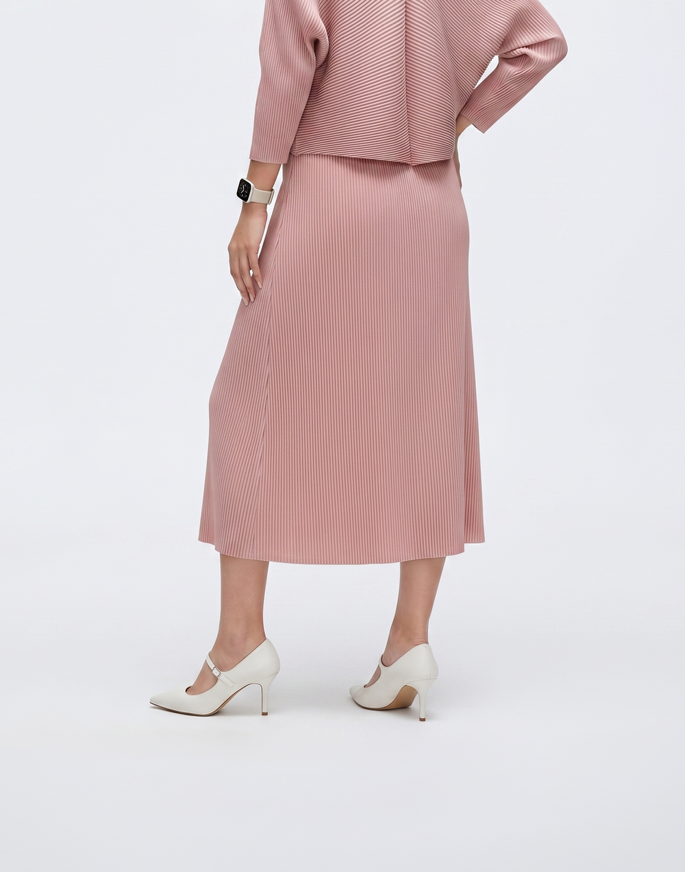 Wrinkle-Free, Cooling & Breathable With Stretchable Waistband Glide Skirt