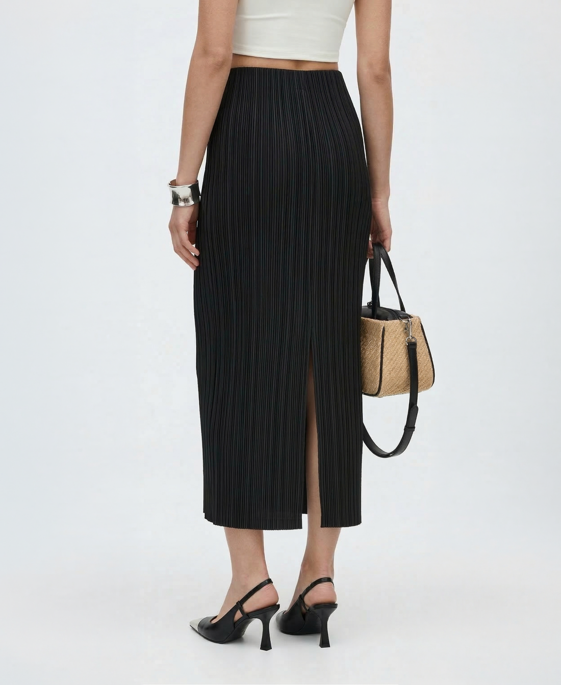 Wrinkle-Free, Cooling & Breathable Arise Skirt With Stretchable Waistline & Pockets