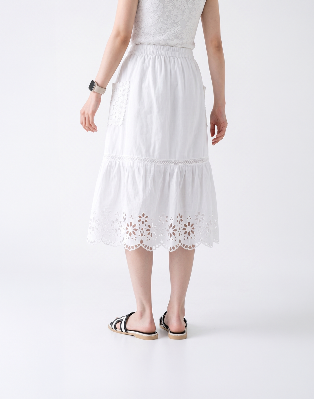 Cooling, Breathable Muse Lace Skirt With Stretchable Waistband & Pockets