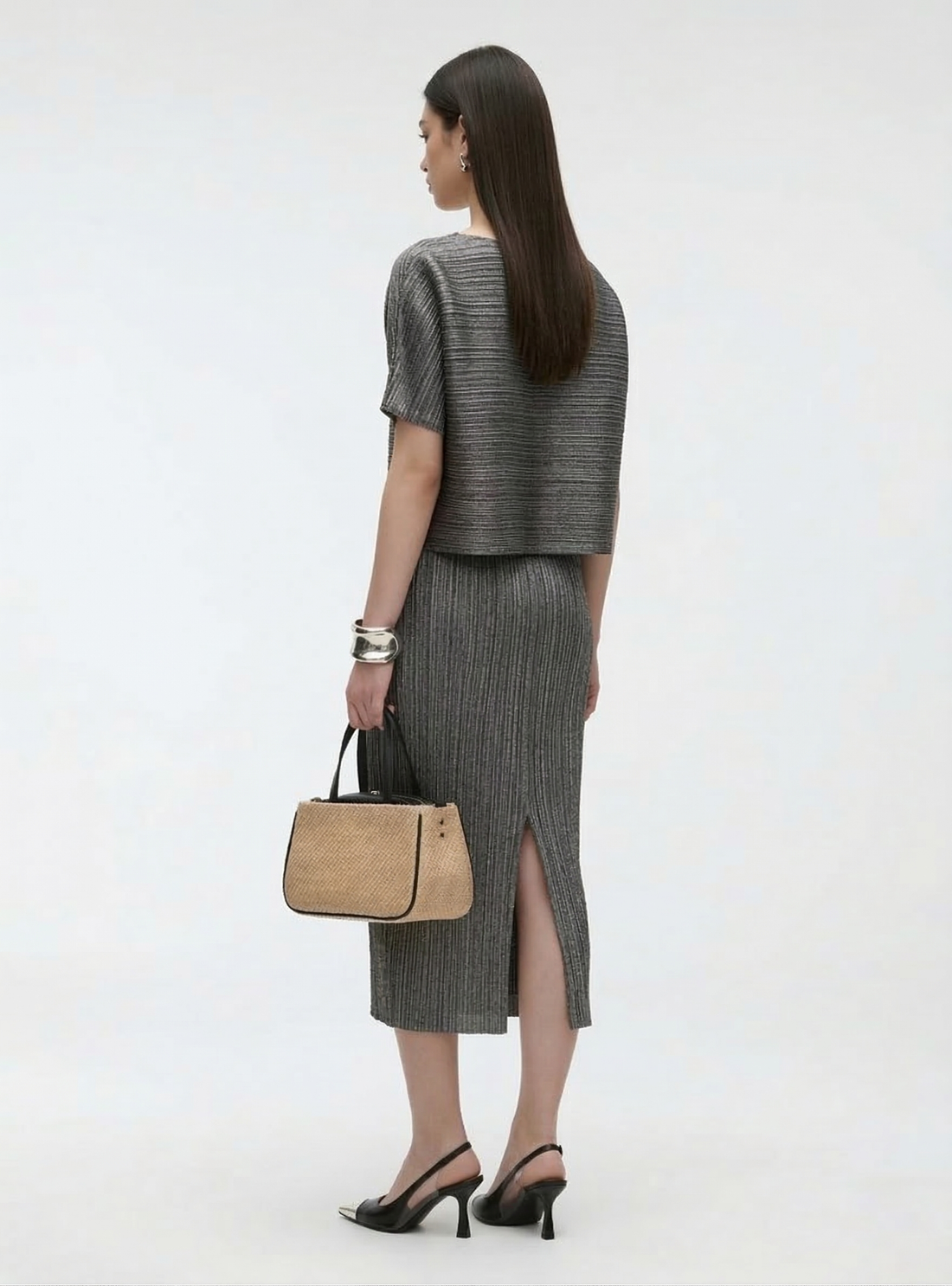 Wrinkle-Free, Cooling & Breathable Arise Skirt With Stretchable Waistline & Pockets